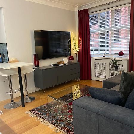 Modern Quiet 1 Bed Flat -Mayfair ロンドン エクステリア 写真