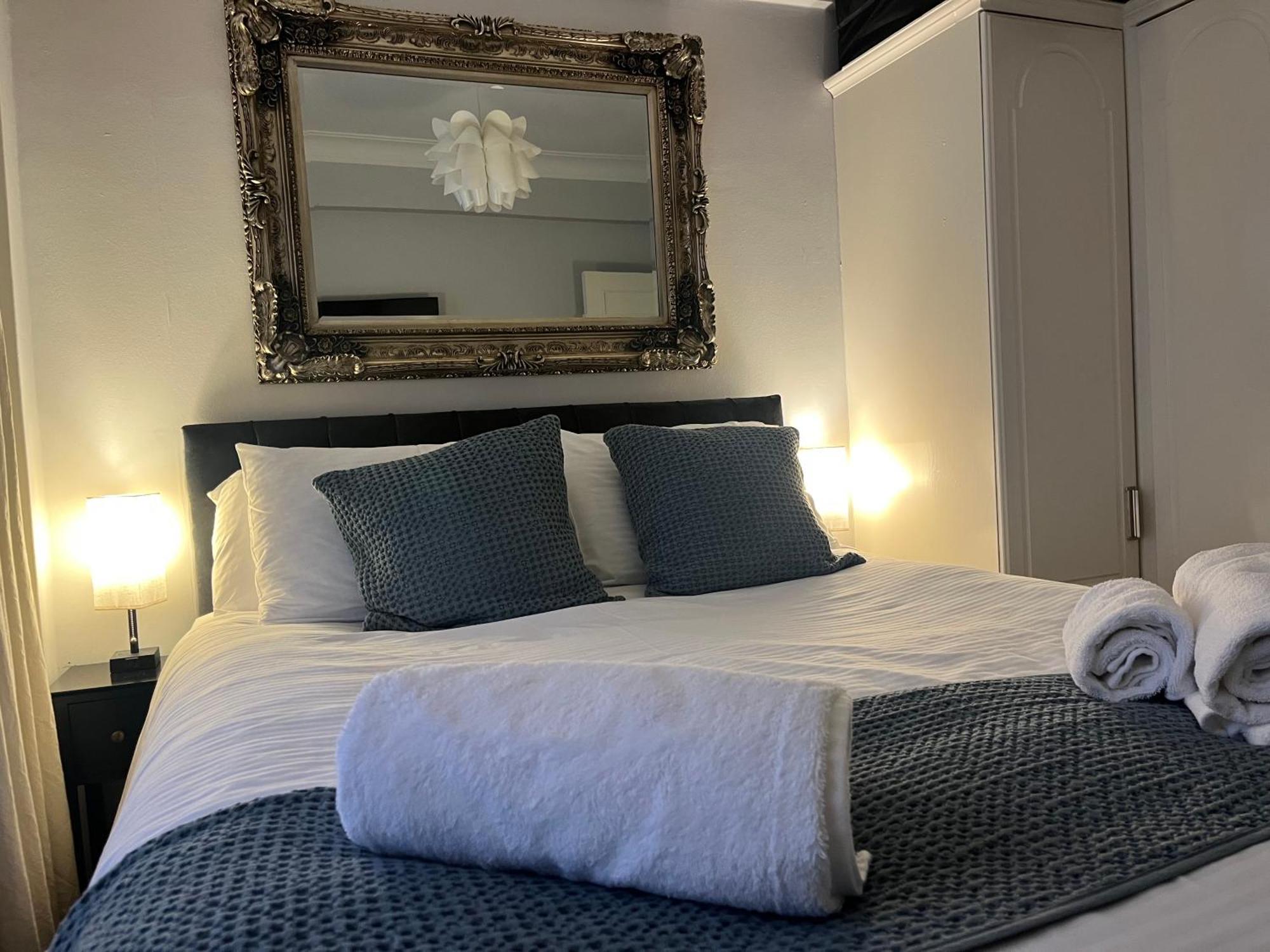 Modern Quiet 1 Bed Flat -Mayfair ロンドン エクステリア 写真